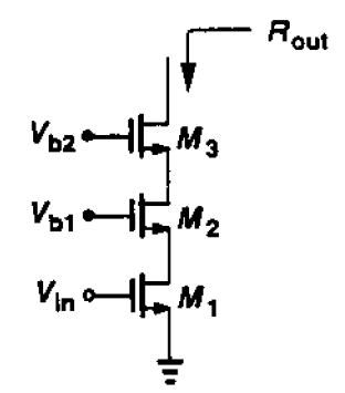 考虑下图中所示电路的输出电阻，最接近的选项是 