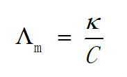 电解质溶液中，电导率κ与摩尔电导率Λ、电解质溶液浓度C之间的关系为()。